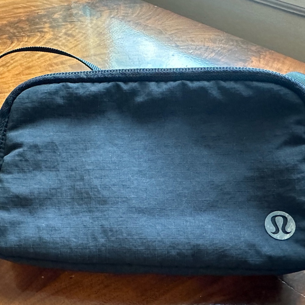 lululemon athletica Black Toiletry Bag